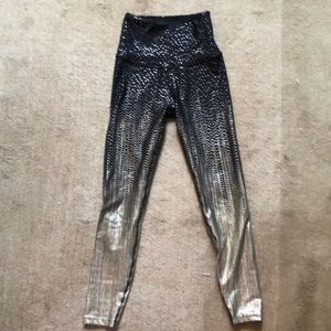 Beyond Yoga size S leggings